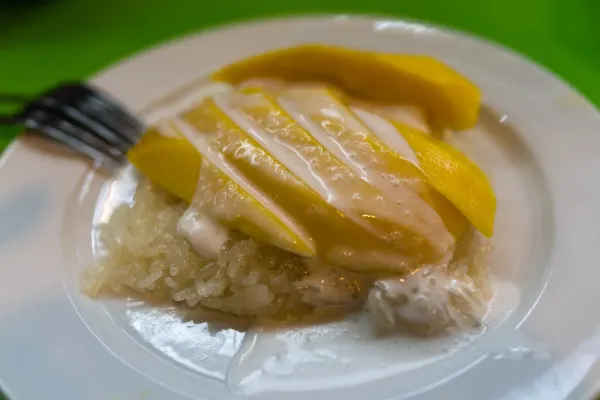 Mango met kokosrijst
