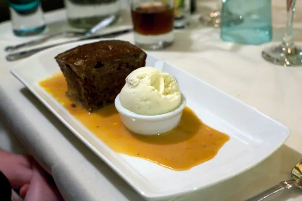 Sticky toffee pudding