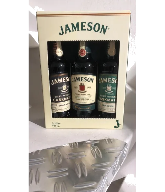 Jameson Gift pack 3x 20cl, fles bij slijterij t Bockje in Bathmen