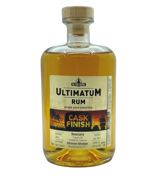 Ultimatum Rum Venezuela 7 Years Old, fles bij slijterij t Bockje in Bathmen