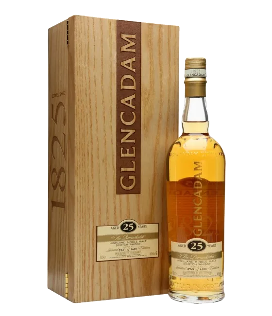 Glencadam ‘The Remarkable’ 25 years, fles bij slijterij t Bockje in Bathmen
