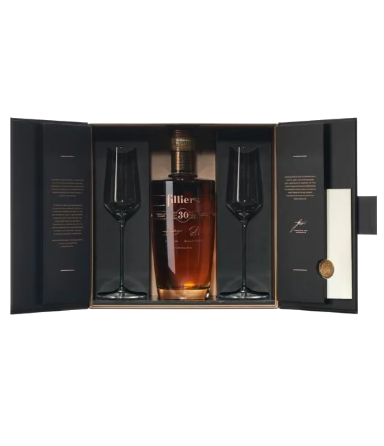 Filliers Barrel Aged Genever 30Y, fles bij slijterij t Bockje in Bathmen