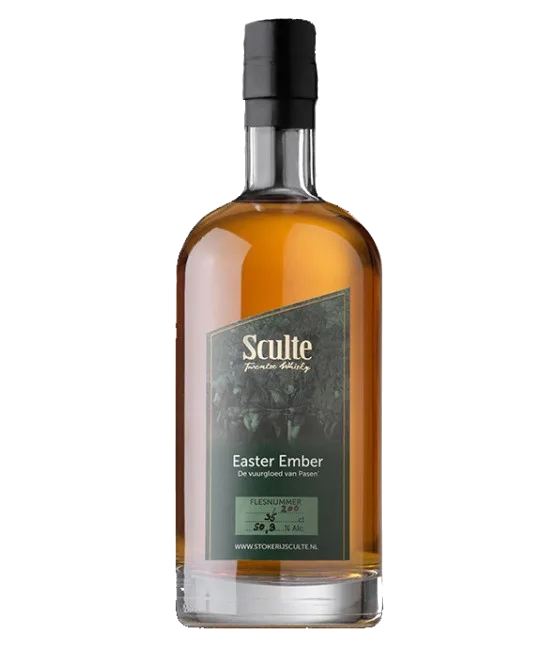 Sculte Twentse Whisky Easter Ember, fles bij slijterij t Bockje in Bathmen