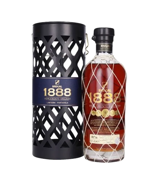 Brugal 1888 Lantern Pack, fles bij slijterij t Bockje in Bathmen