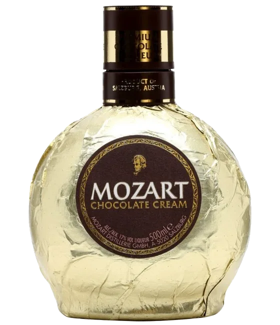 Mozart Gold Likeur, fles bij slijterij t Bockje in Bathmen