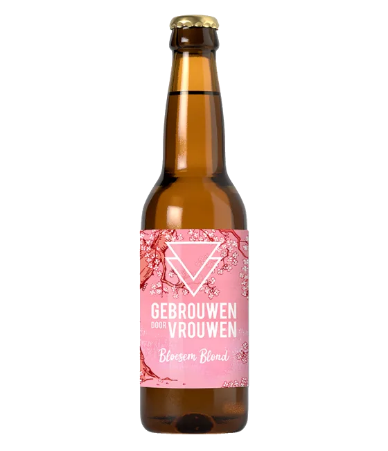 Gebrouwen door Vrouwen Bloesem Blond, fles bij slijterij t Bockje in Bathmen