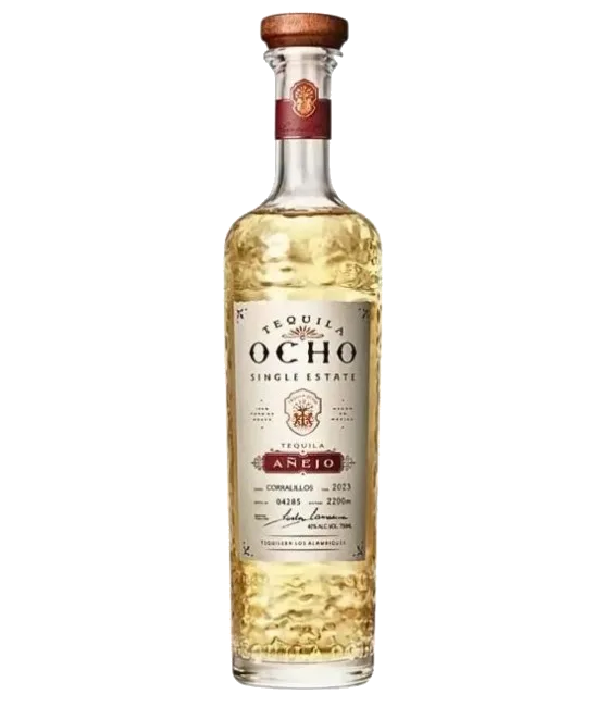 Ocho Tequila Añejo, fles bij slijterij t Bockje in Bathmen