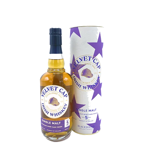 Velvet Cap 5Y Bordeaux Wine Cask Finish, fles bij slijterij t Bockje in Bathmen