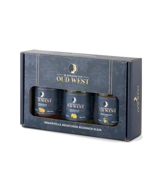 Jongens van Oud West GVP, fles bij slijterij t Bockje in Bathmen