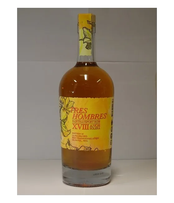Tres Hombres La Palma, fles bij slijterij t Bockje in Bathmen