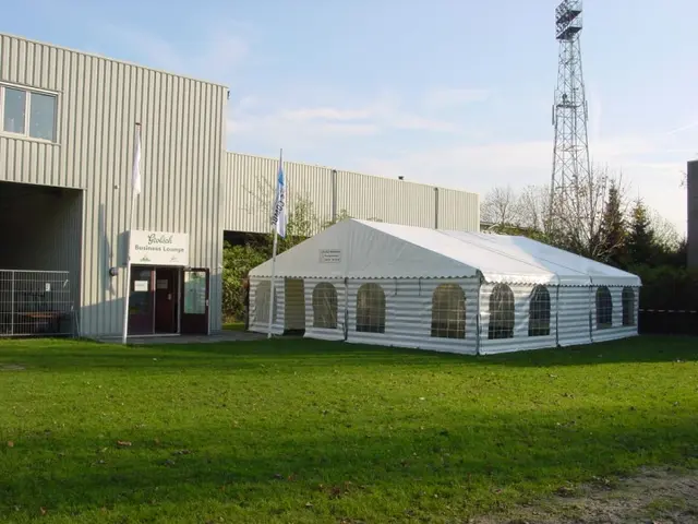Partytent 8 meter, foto 4 van 8