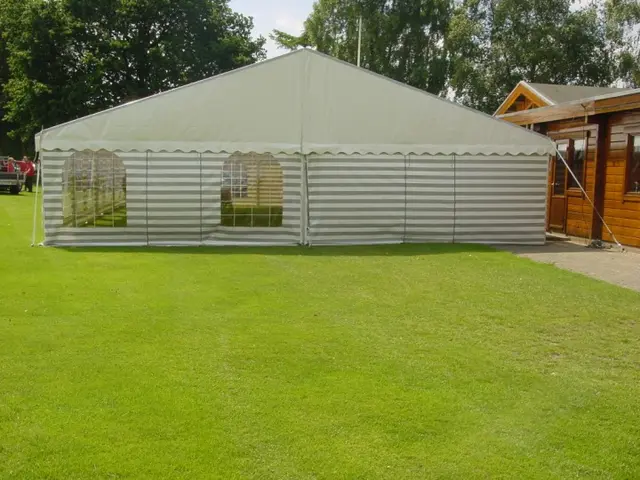 Partytent 8 meter, foto 3 van 8