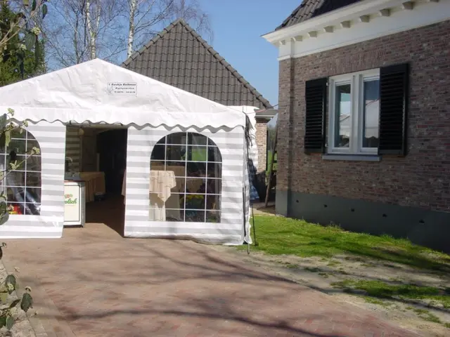 Partytent 5 meter, foto 3 van 8
