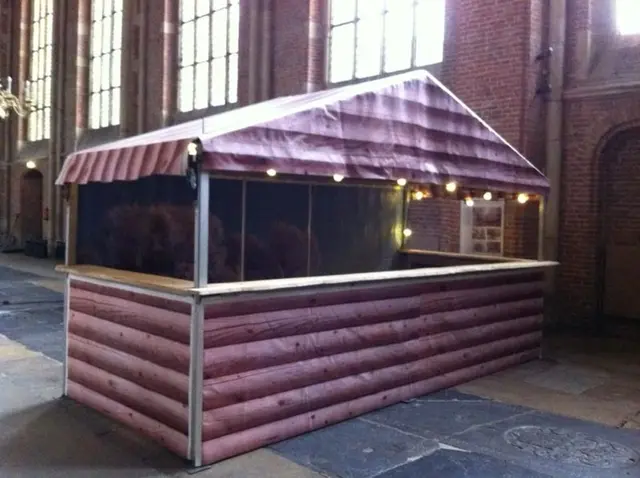 Skihut “Bierstube”, foto 1 van 3