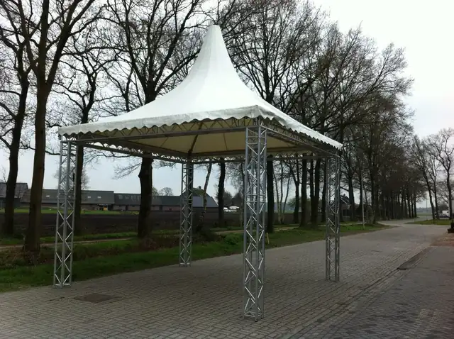 Foto van de truss-tenten, foto 1 van 12